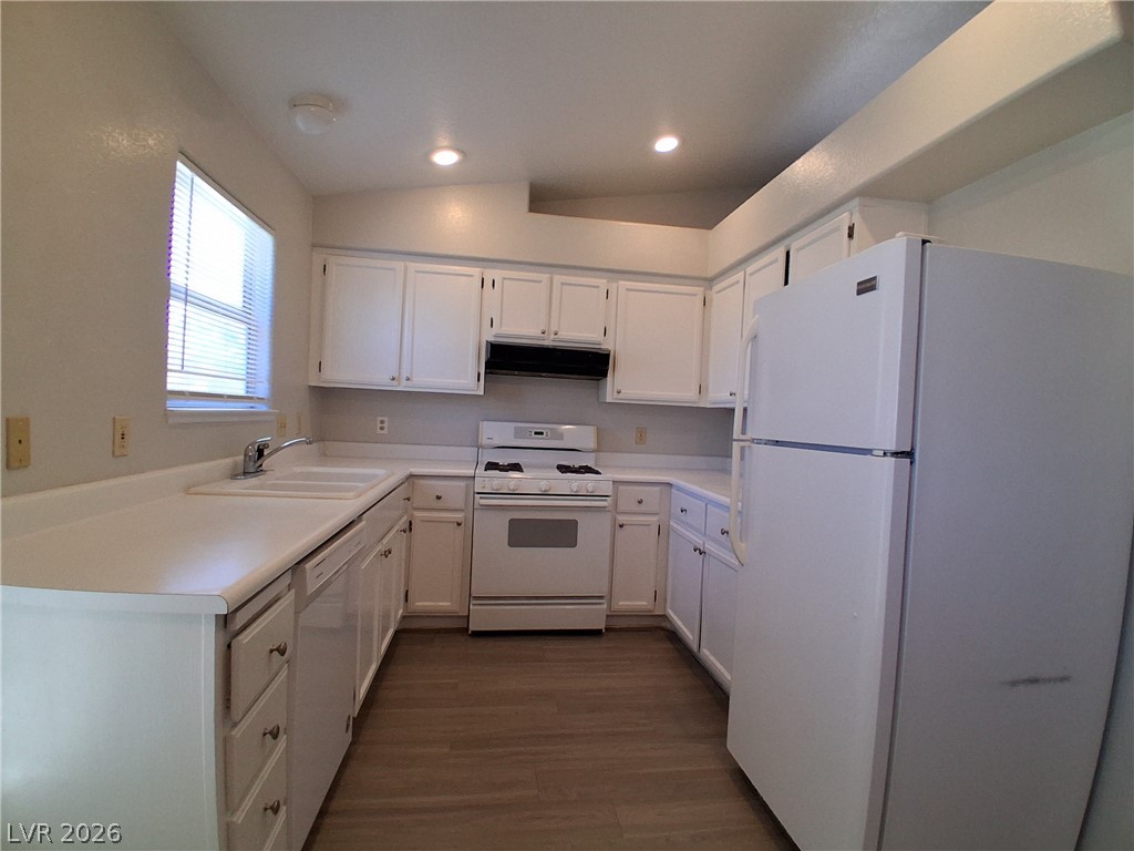8009 Cetus Circle 201 Property Photo 4