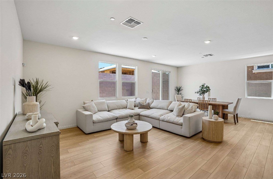 671 Tranquil Bay Court Property Photo 3