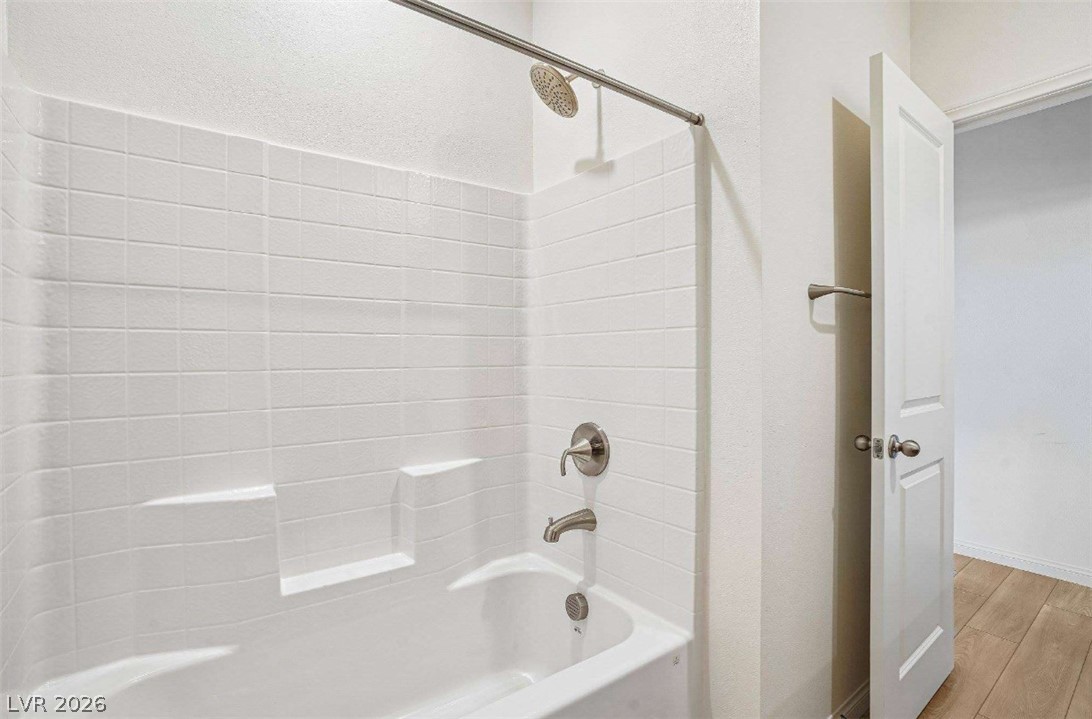 671 Tranquil Bay Court Property Photo 20