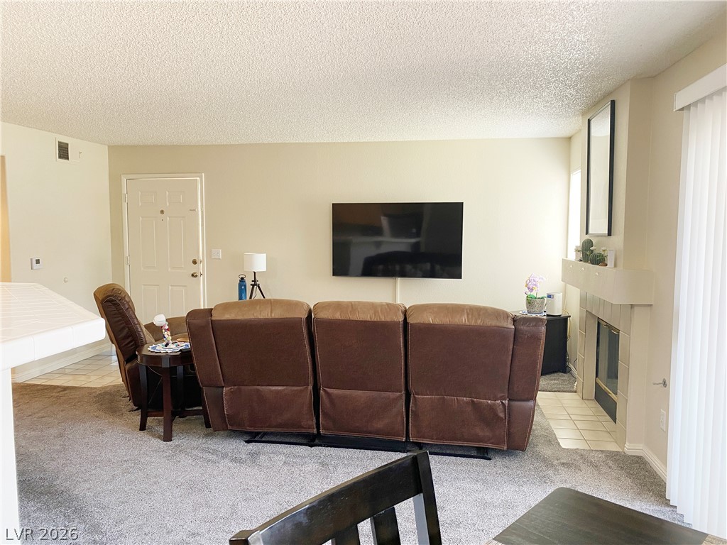 7912 Foxwood Place 102 Property Photo 6