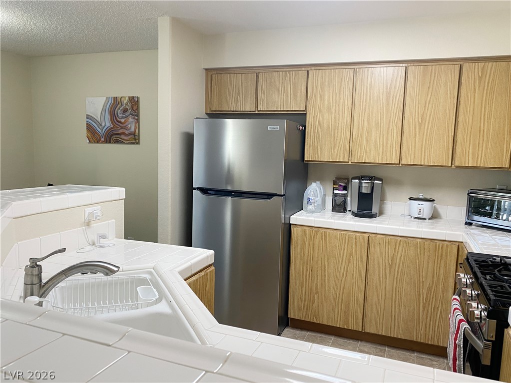 7912 Foxwood Place 102 Property Photo 10