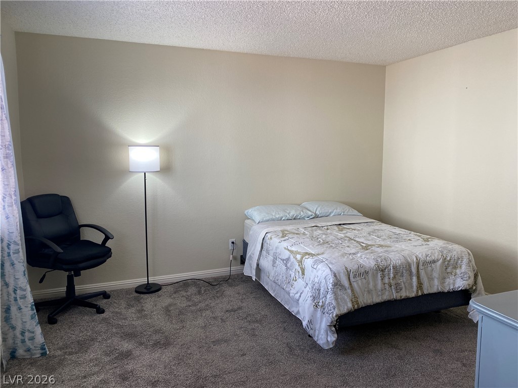7912 Foxwood Place 102 Property Photo 16