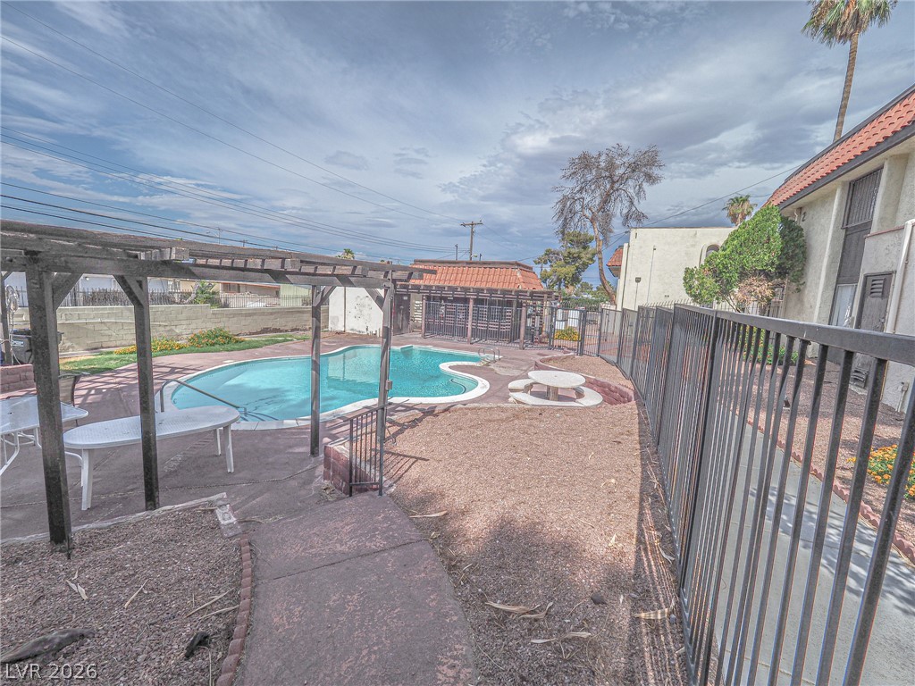 1370 Vegas Valley Drive 43 Property Photo 1