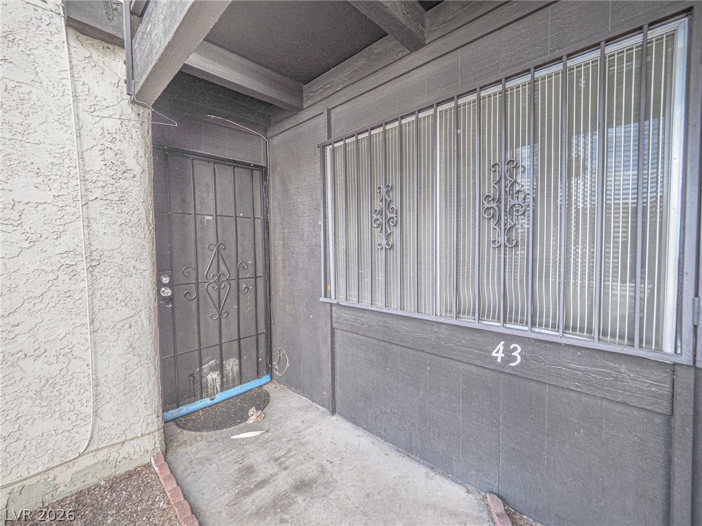 1370 Vegas Valley Drive 43 Property Photo 15
