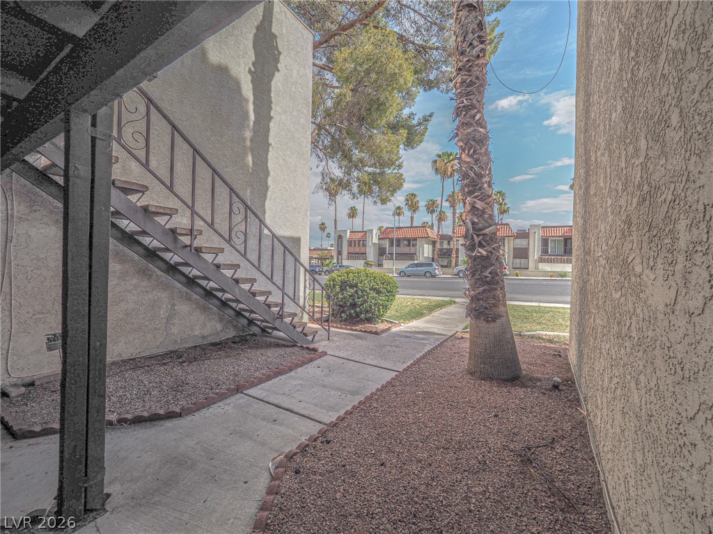 1370 Vegas Valley Drive 43 Property Photo 17