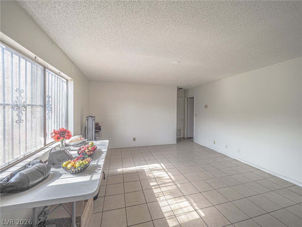 1370 Vegas Valley Drive 43 Property Photo 21