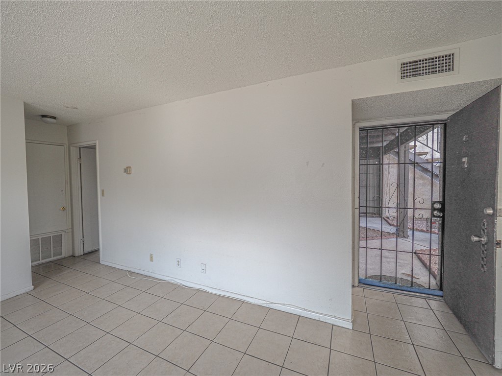 1370 Vegas Valley Drive 43 Property Photo 24