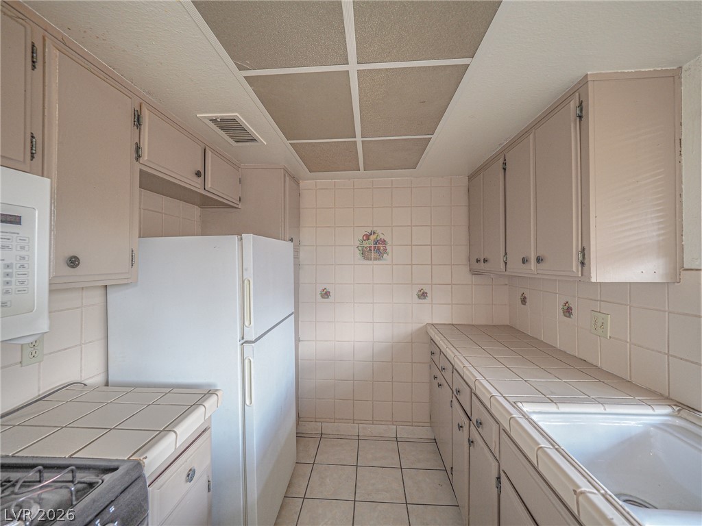 1370 Vegas Valley Drive 43 Property Photo 44