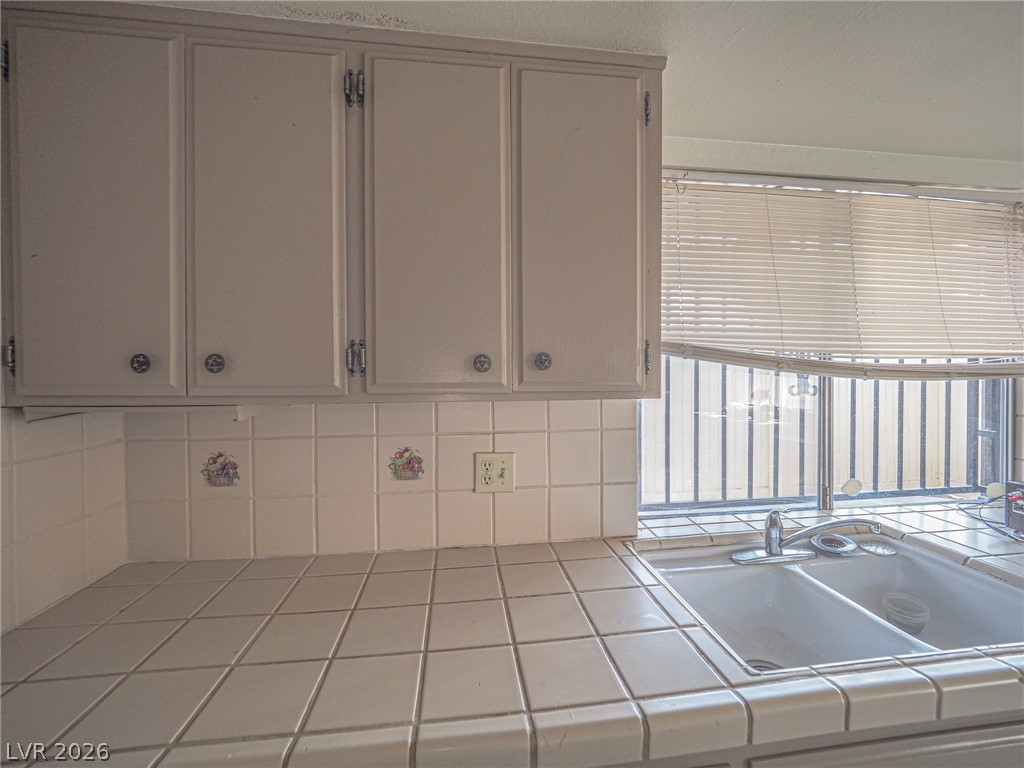 1370 Vegas Valley Drive 43 Property Photo 49