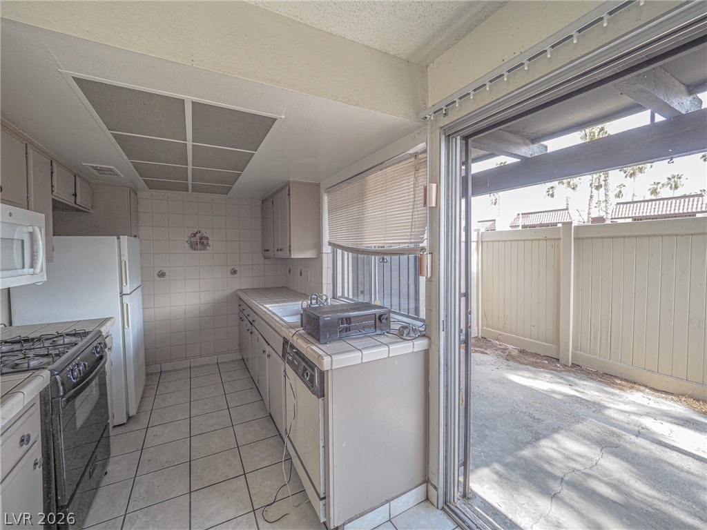 1370 Vegas Valley Drive 43 Property Photo 53