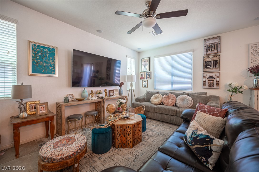6932 Yellow Cosmos Avenue Property Photo 6