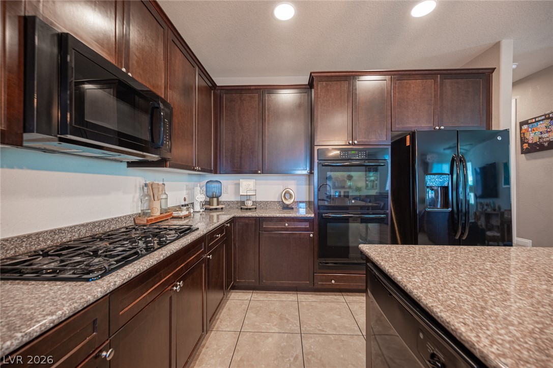 6932 Yellow Cosmos Avenue Property Photo 10