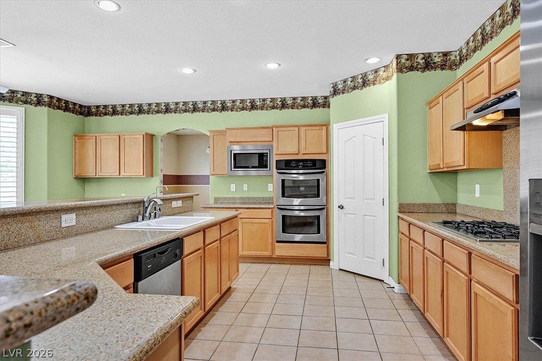 6238 Bayhaven Court Property Photo 8