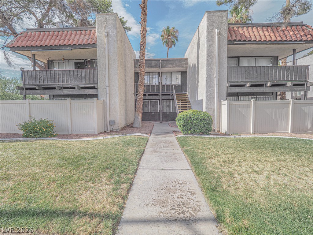 1370 Vegas Valley Drive 44 Property Photo 1