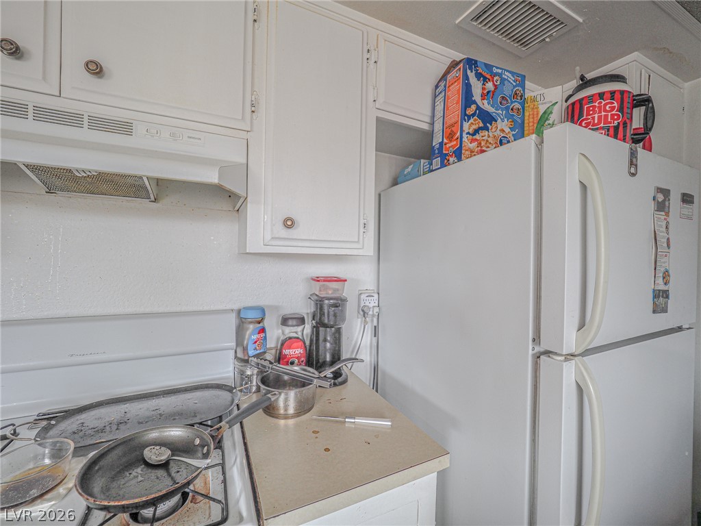1370 Vegas Valley Drive 44 Property Photo 16