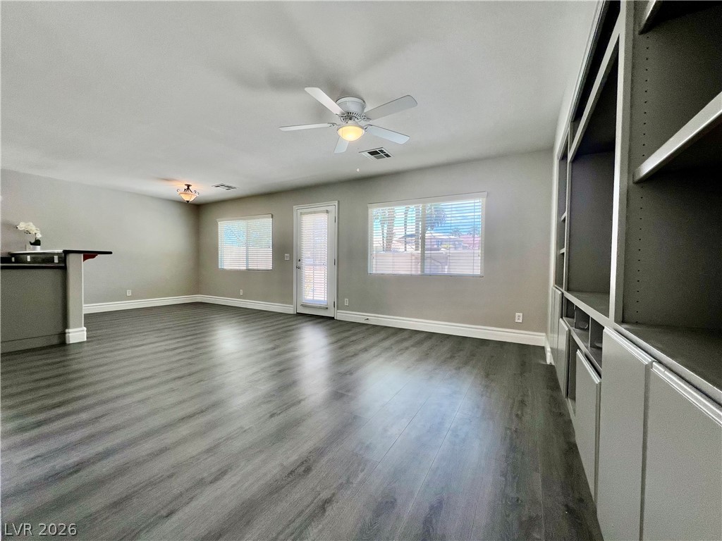 150 Wicked Wedge Way Property Photo 4