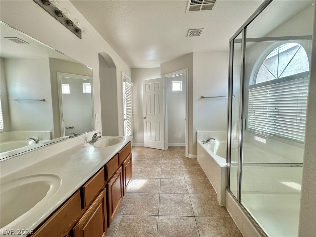 8912 Snowtrack Avenue Property Photo 26