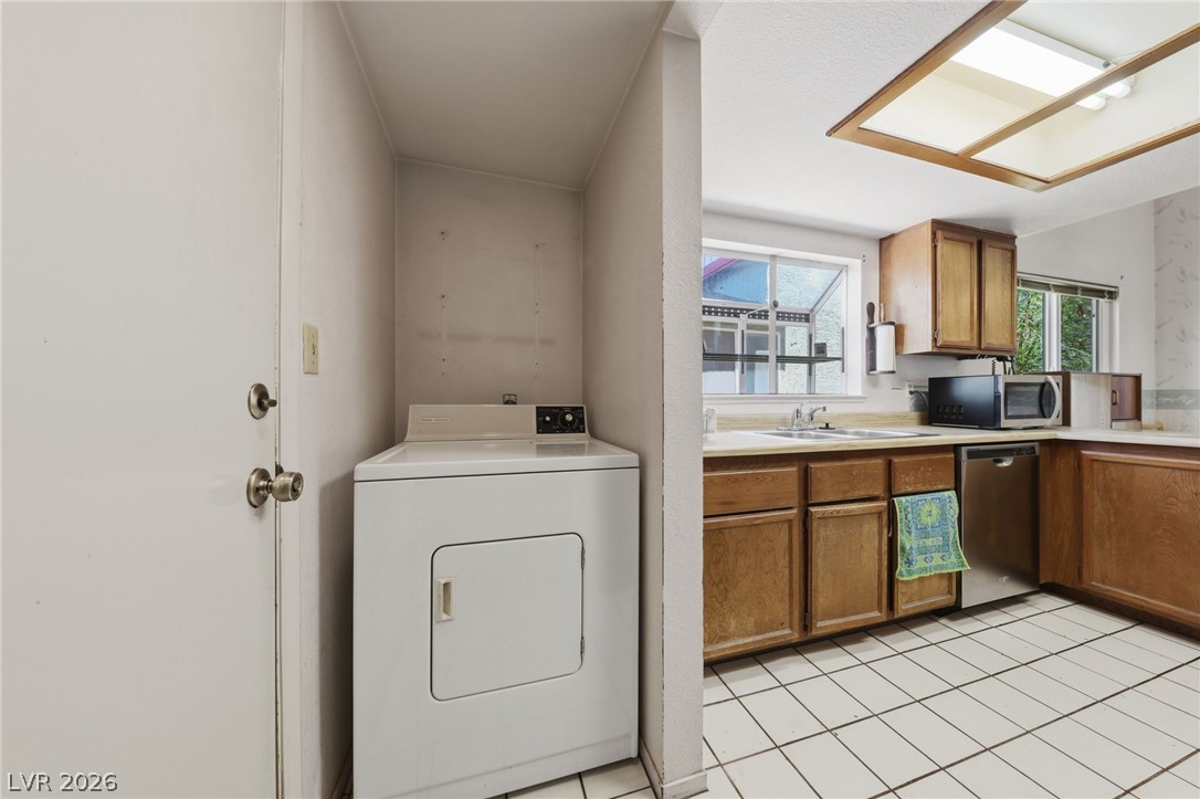 4433 Narit Drive Property Photo 8