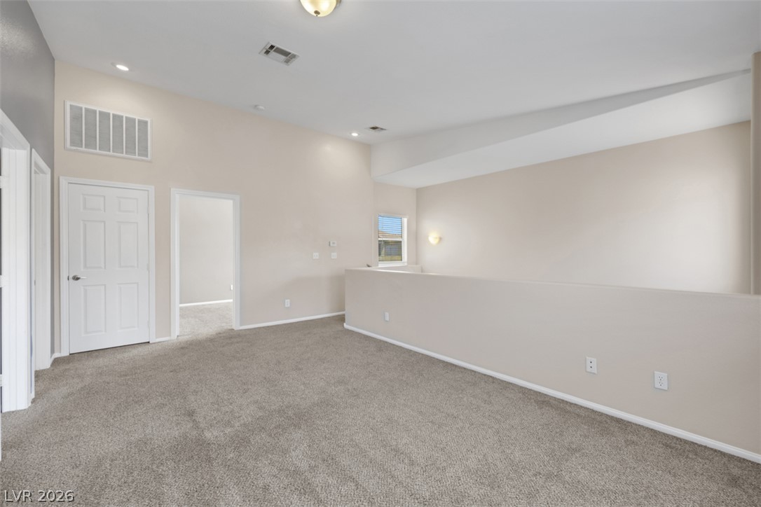 488 Parrot Beak Property Photo 11