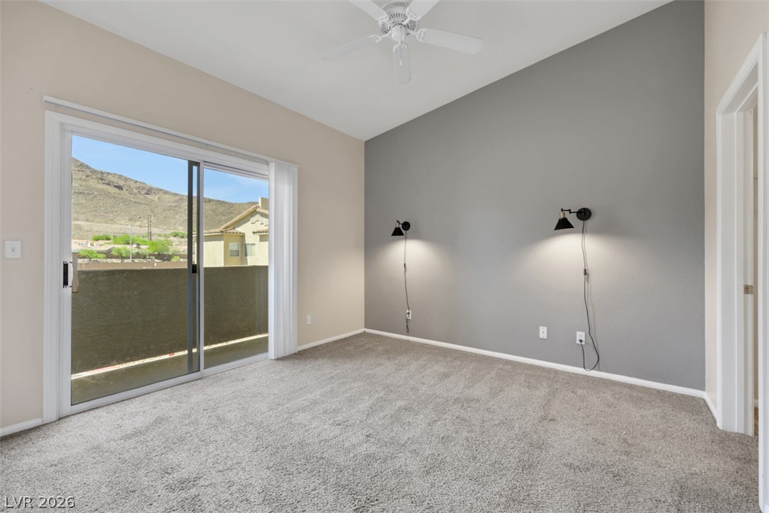 488 Parrot Beak Property Photo 15
