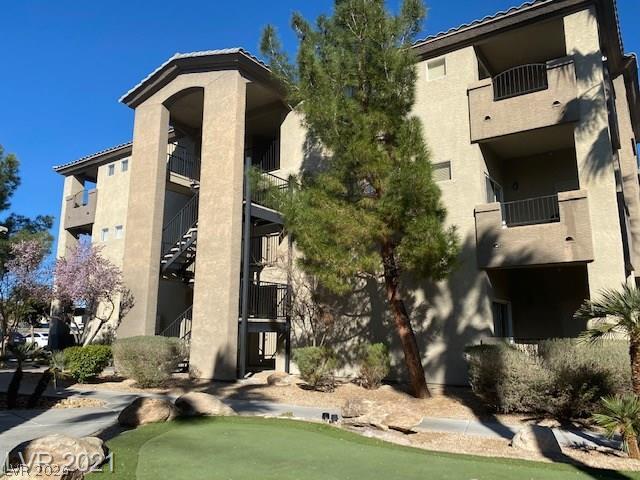 4400 South Jones Boulevard 1092 Property Photo 1