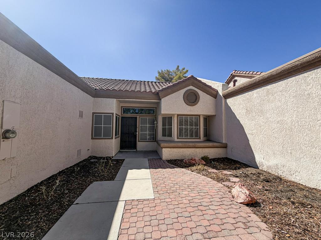 2541 Desert Glen Drive Property Photo 4