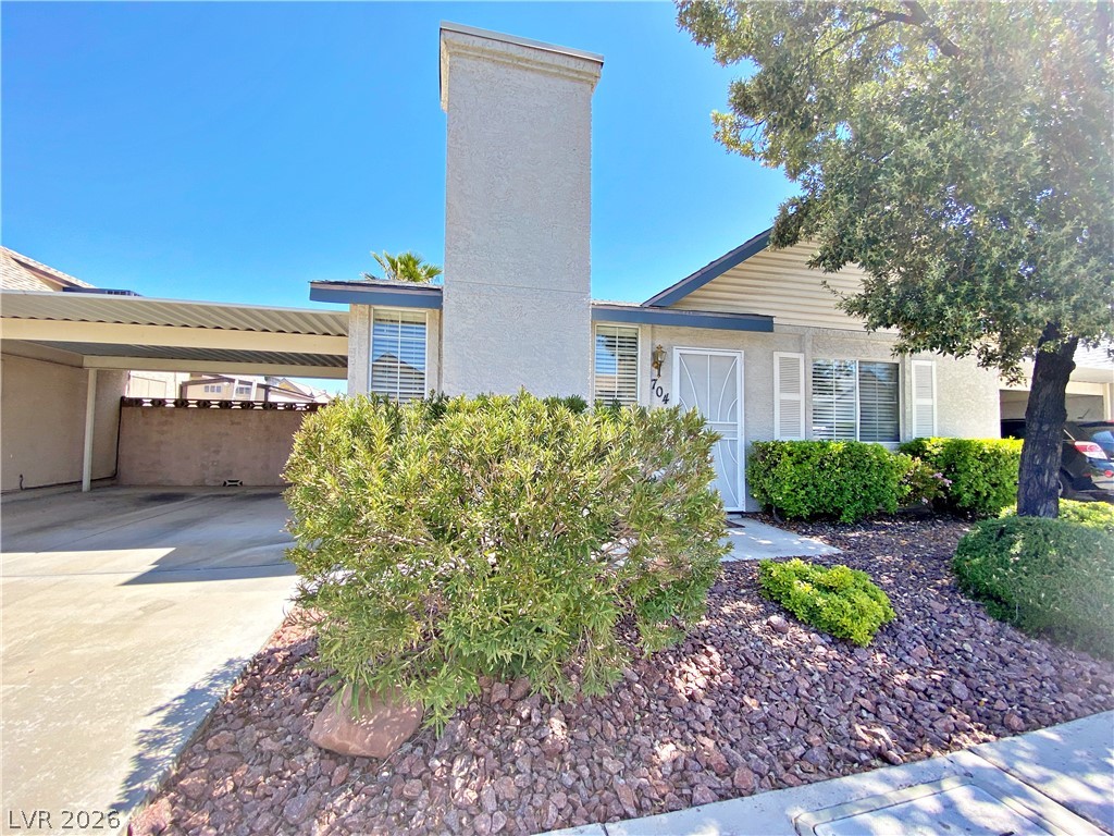 704 Callahan Point Drive Property Photo 1
