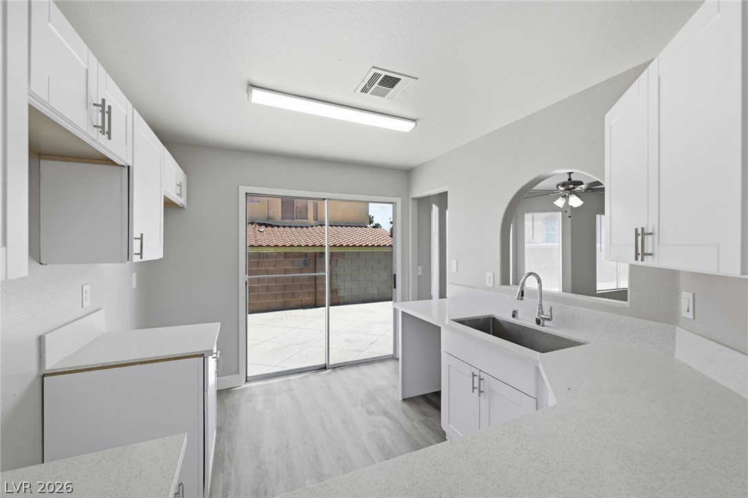 808 Majestic Rock Circle Property Photo 15