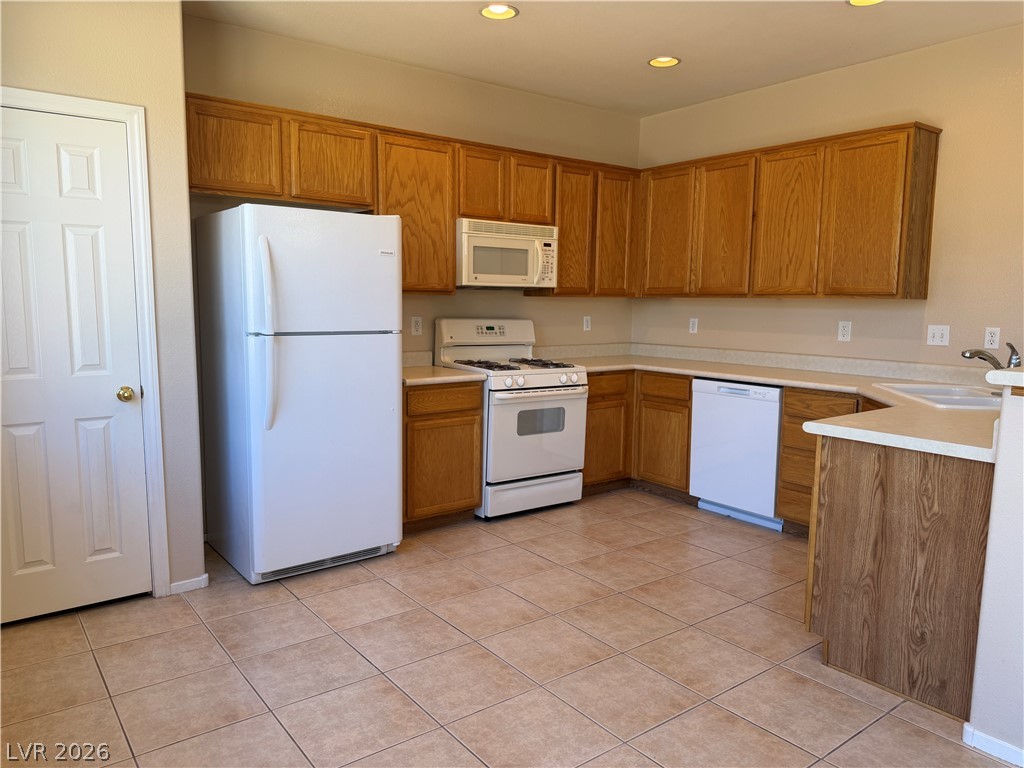 9412 Santana Siesta Avenue Property Photo 8