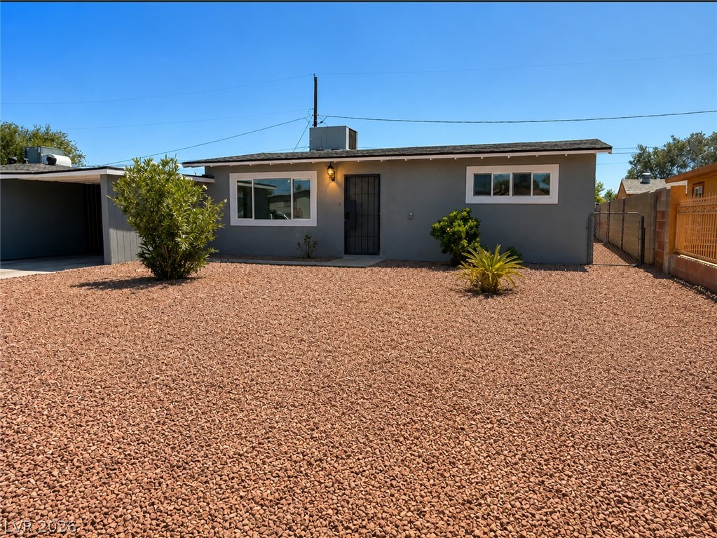 2716 Spear Street Property Photo 1