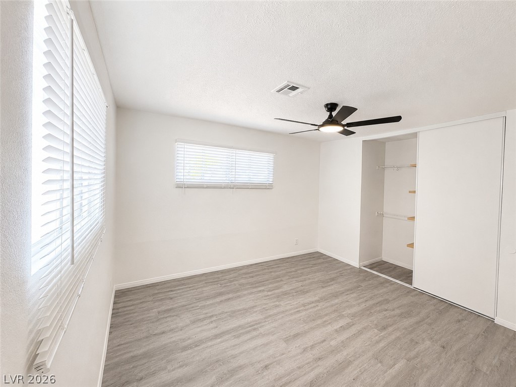 2716 Spear Street Property Photo 9