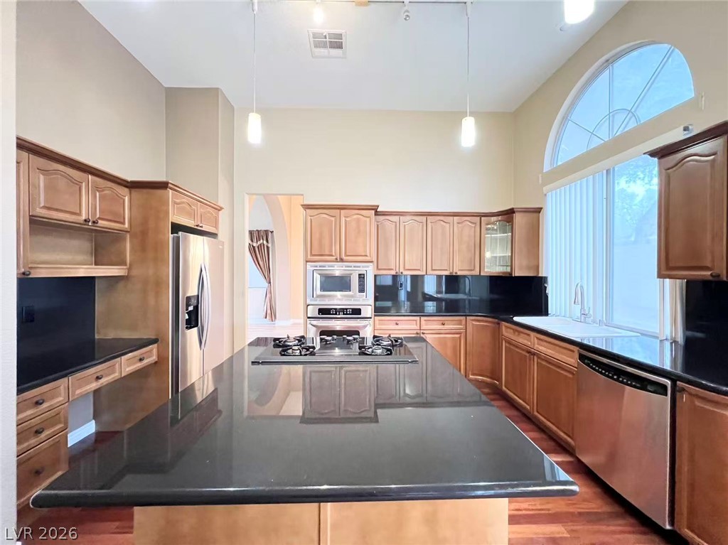 2105 Eaglepath Circle Property Photo 8