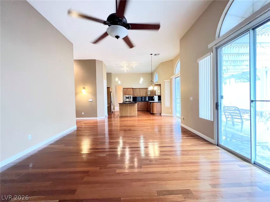 2105 Eaglepath Circle Property Photo 9