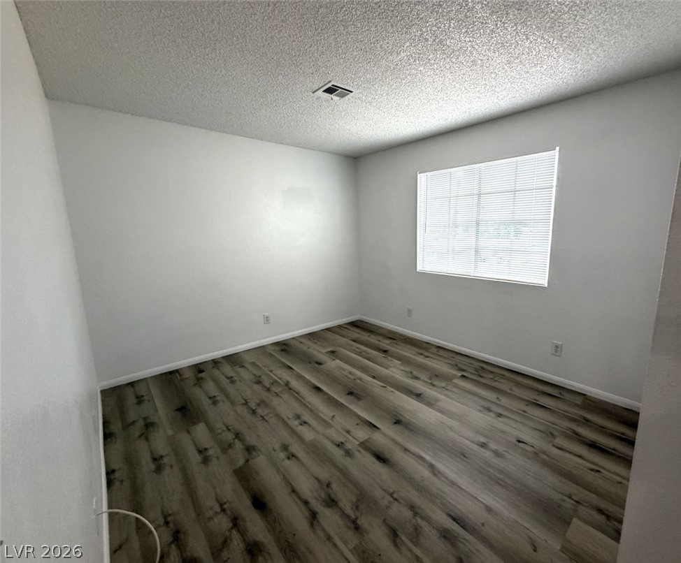 2724 Aarondavid Drive D Property Photo 5