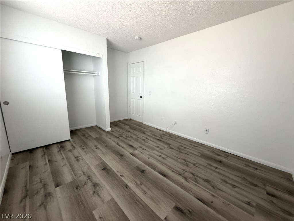 2724 Aarondavid Drive D Property Photo 6