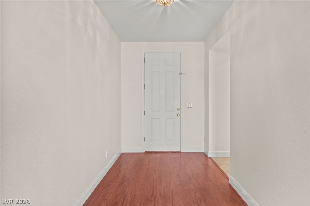 4512 Dawn Peak Street Property Photo 6