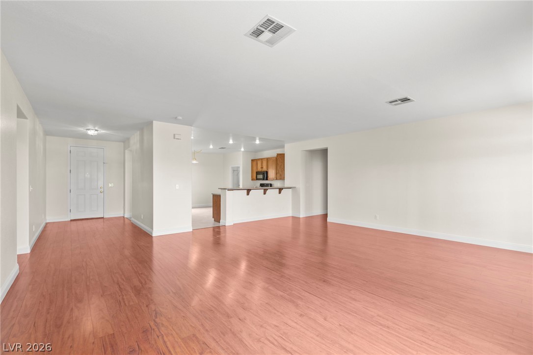 4512 Dawn Peak Street Property Photo 8