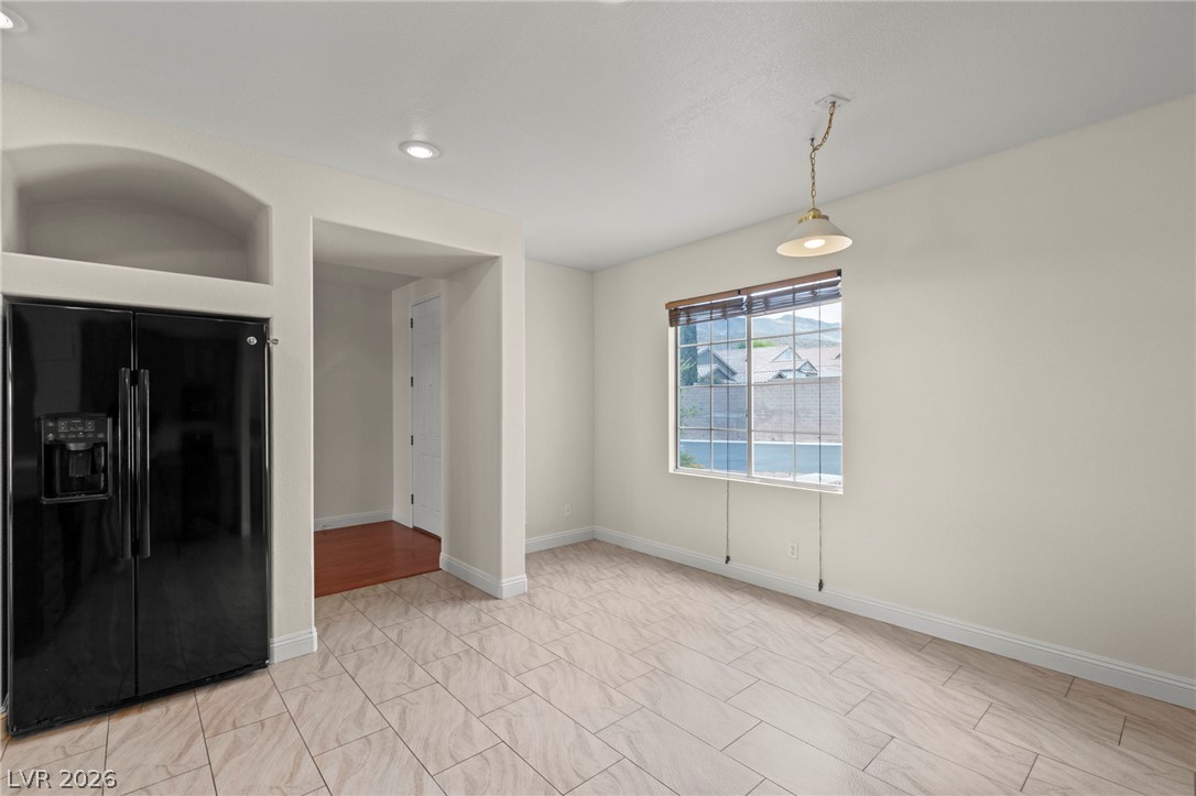 4512 Dawn Peak Street Property Photo 18