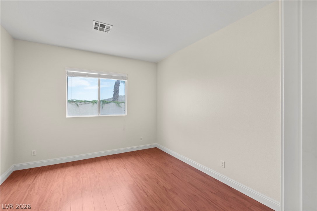 4512 Dawn Peak Street Property Photo 21