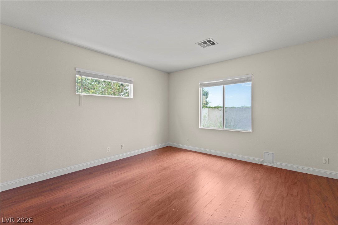 4512 Dawn Peak Street Property Photo 34