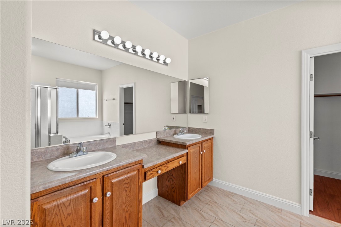 4512 Dawn Peak Street Property Photo 40