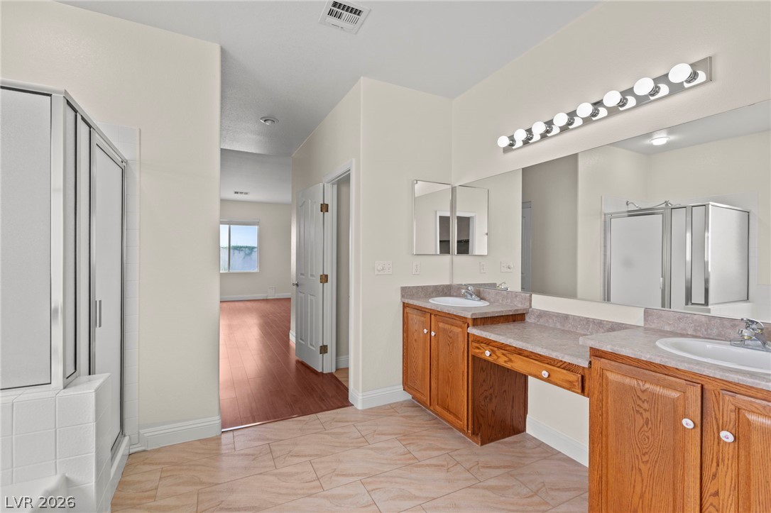 4512 Dawn Peak Street Property Photo 41