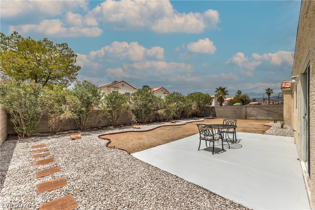 3511 Farina Drive Property Photo 28