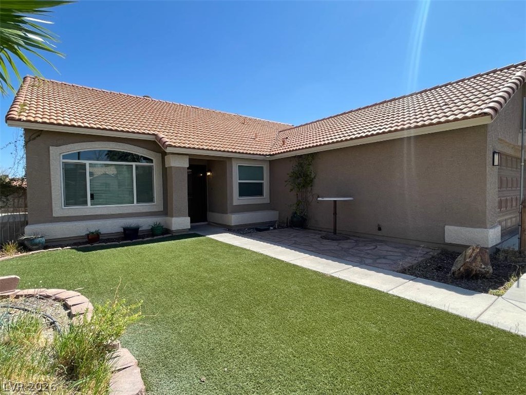5905 April Lane Property Photo 3