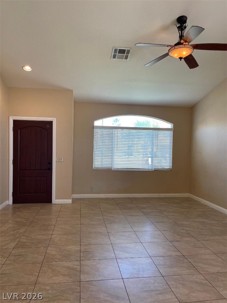 5905 April Lane Property Photo 4