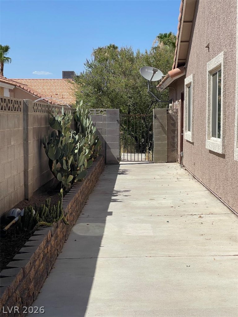 5905 April Lane Property Photo 31