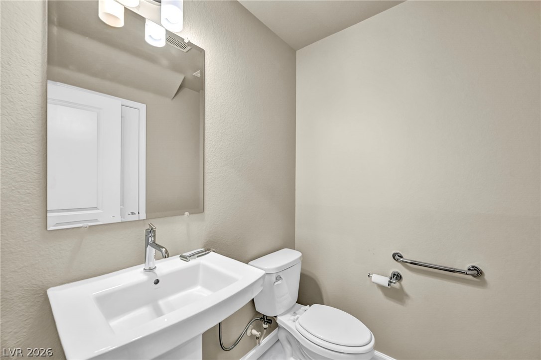 6571 Tangled Vines Avenue Property Photo 12
