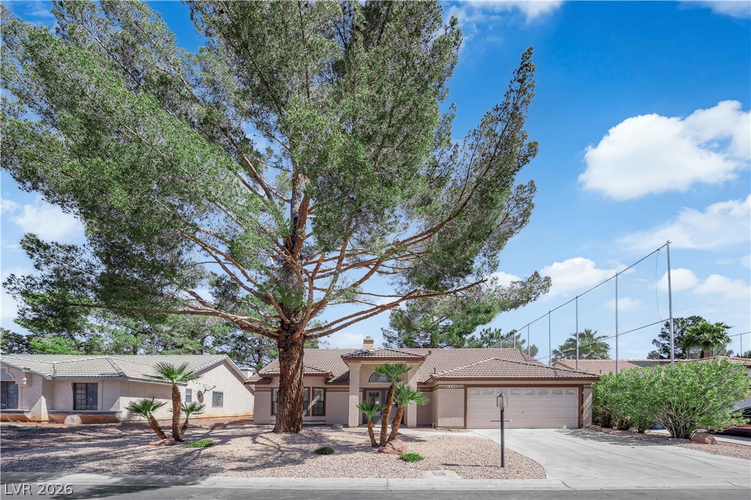 5336 Singing Hills Drive Property Photo 3