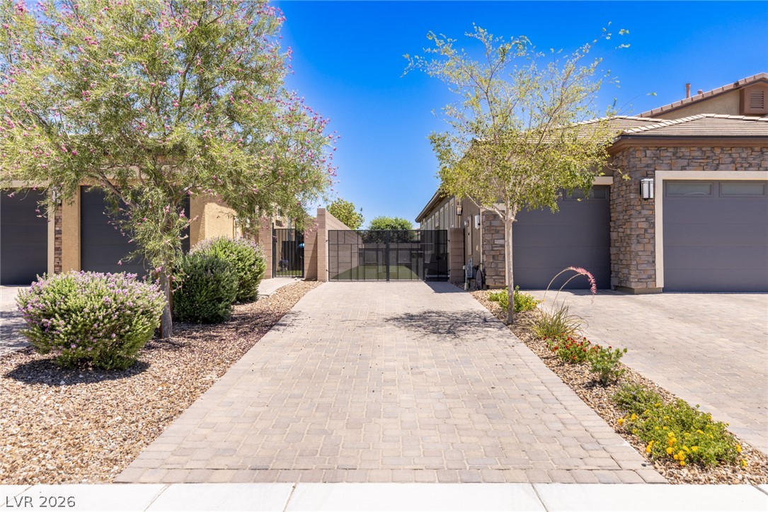 7036 Arabian Ridge Street Property Photo 61