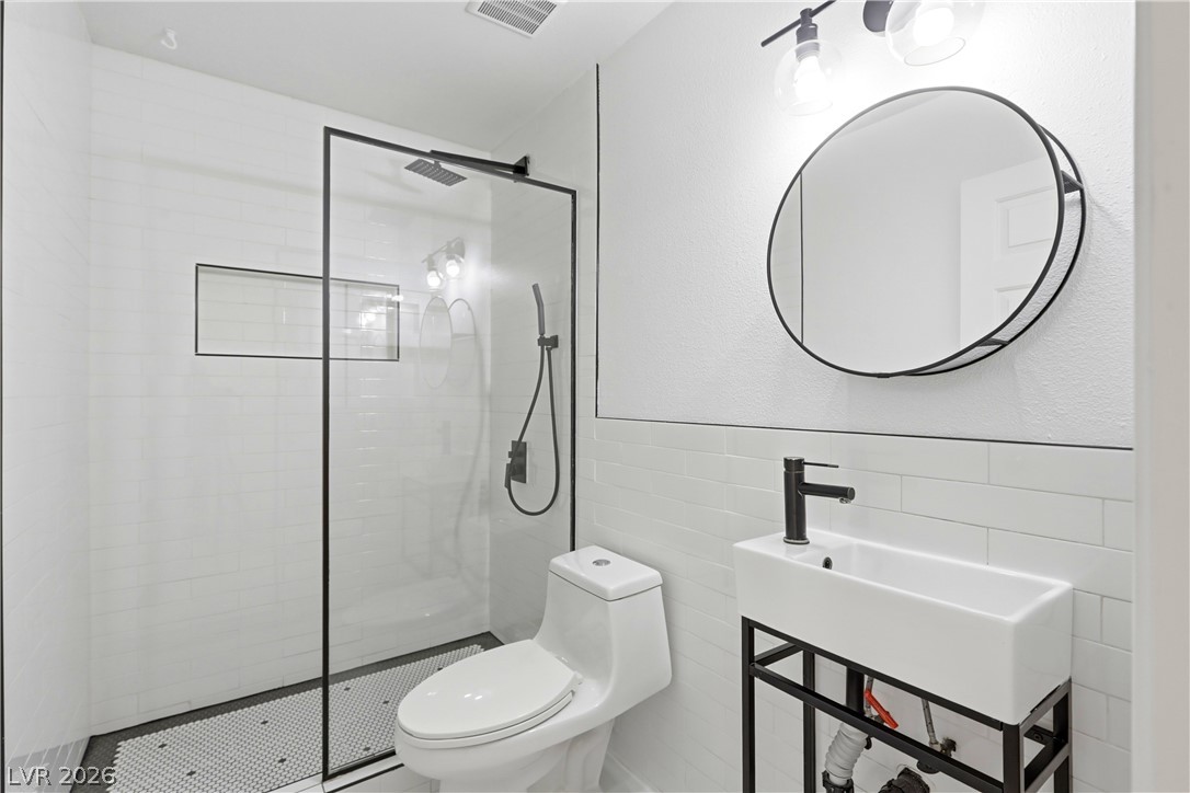 4818 Carefree Drive Property Photo 25